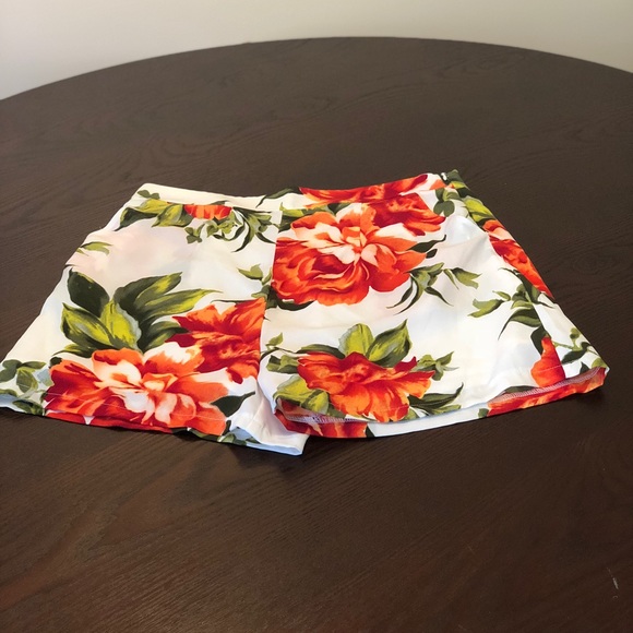 Floral blazer with matching shorts - Picture 6 of 6